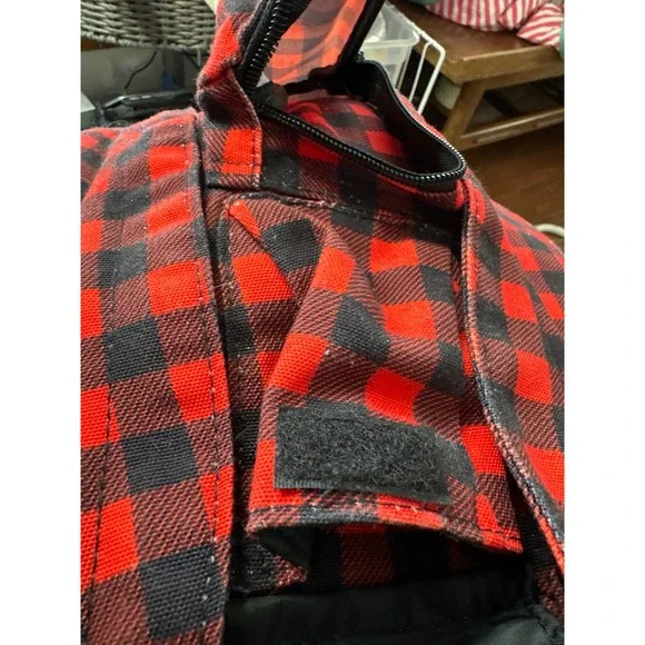 Kavu Red Buffalo Plaid Sling Backpack Bag Outdoor Unisex gorpcore lumberjack - Picture 3 of 5